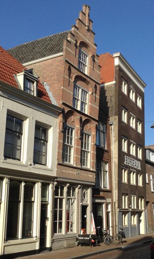 Annemoon Bed and Breakfast Dordrecht Esterno foto